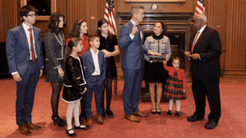 USDOT Secretary Sean Duffy was administered the oath of office by U.S. Supreme Court Justice Clarence Thomas at the U.S. Supreme Court and was joined by his family. (USDOT Photograph)